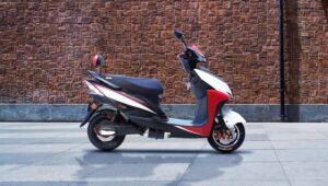 Crayon Zeez Electric Scooter: Where Simplicity, Reliability, And Savings Go Hand In Hand