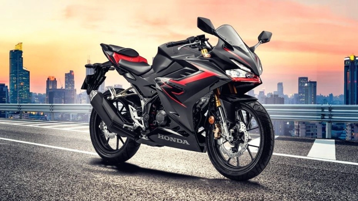 Honda CBR150R 