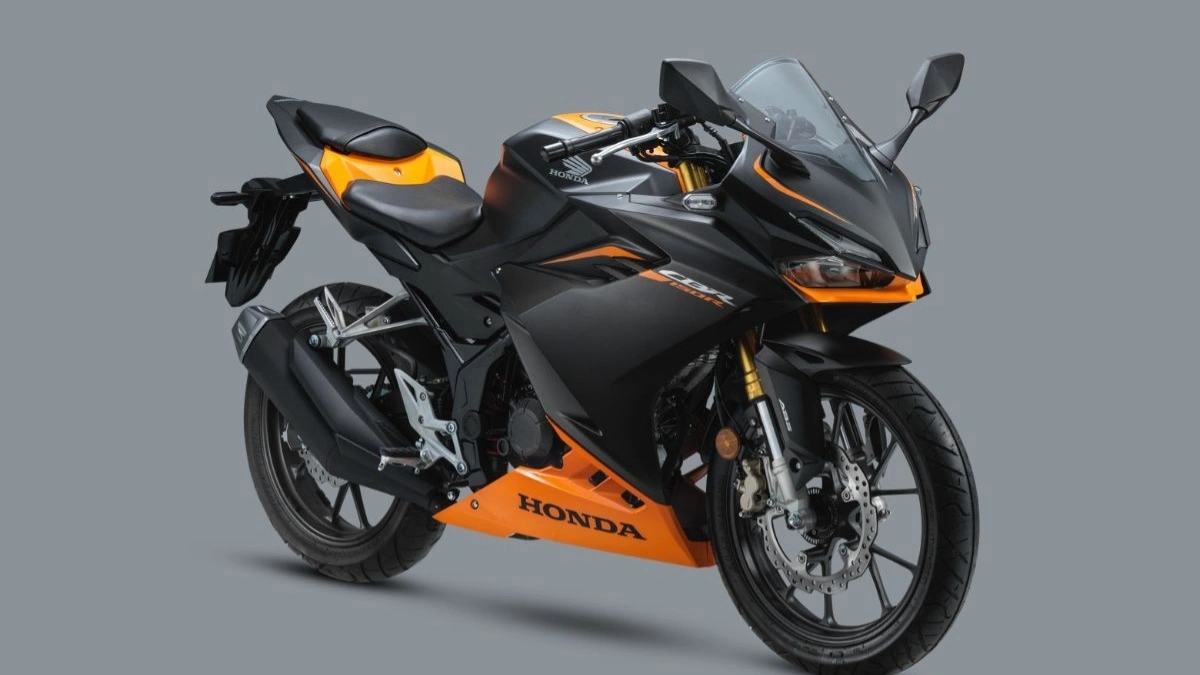 Honda CBR150R 