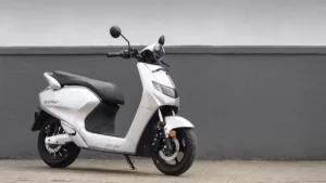 Bounce Infinity E1 Electric Scooter: Offers Smart Battery Swapping and Affordable