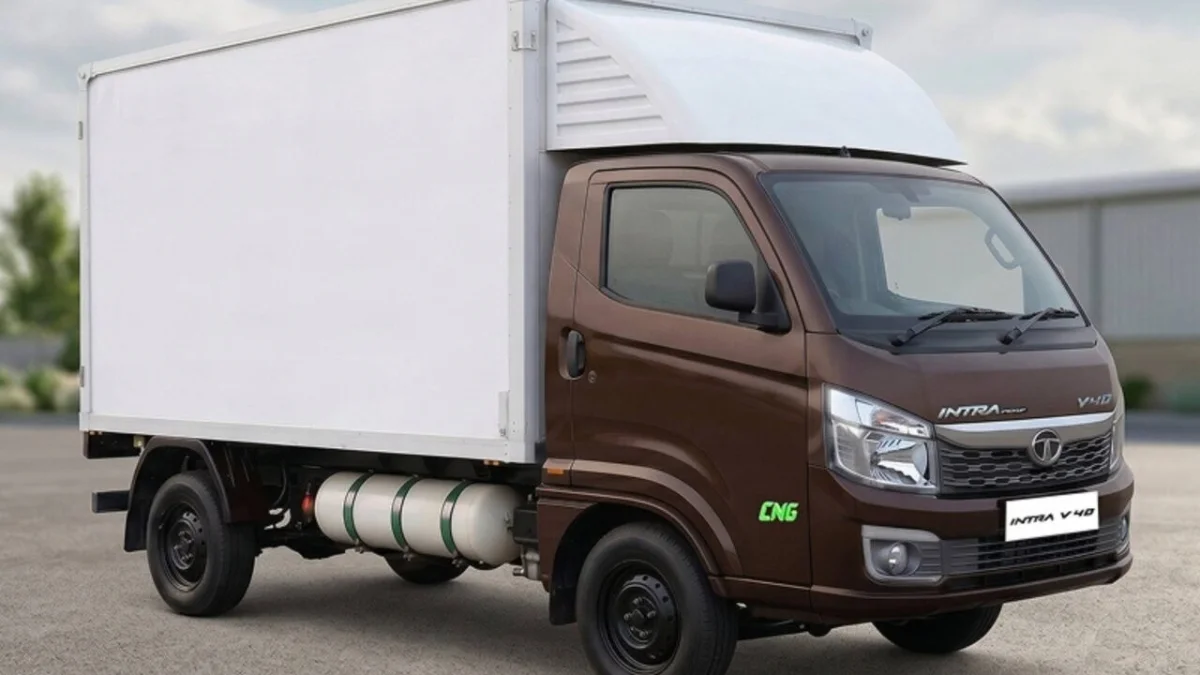 Tata Intra V40 CNG Pickup