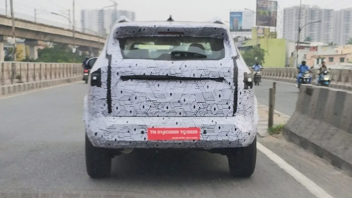Renault Duster Hybrid