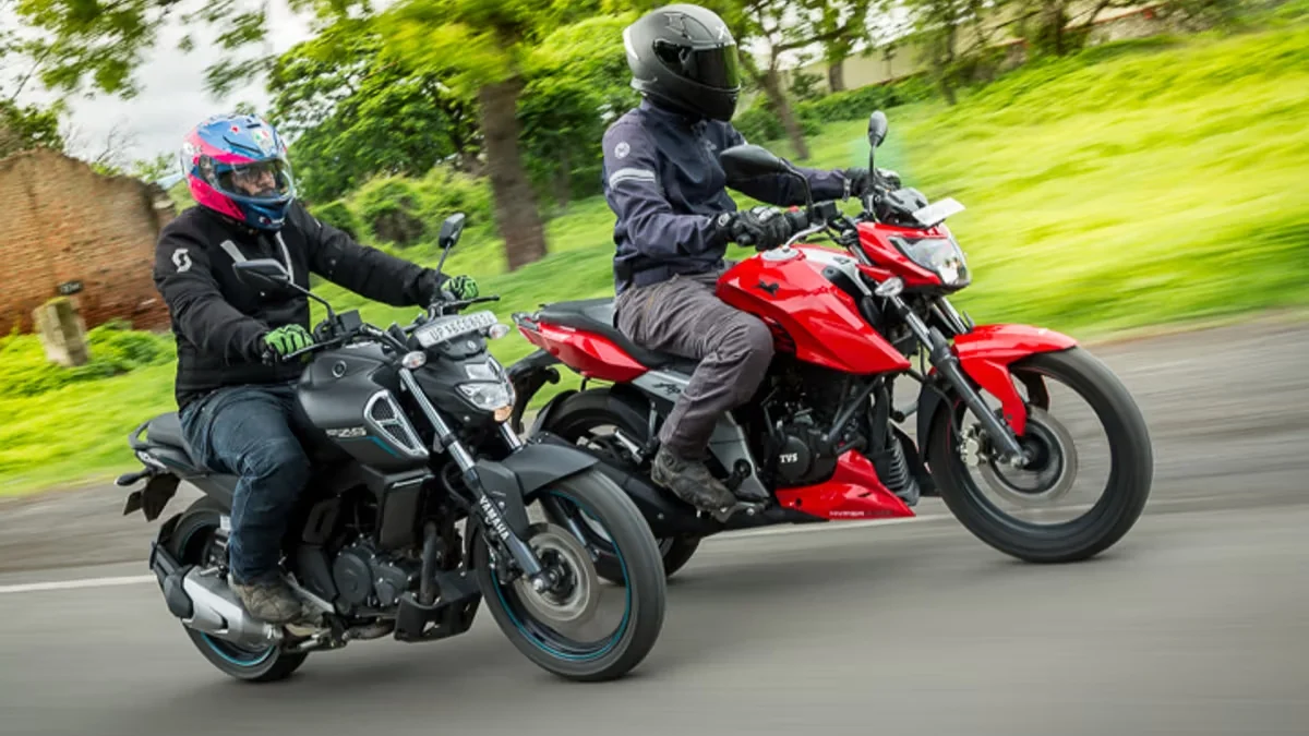 TVS Apache RTR 160 Vs Yamaha FZ FI