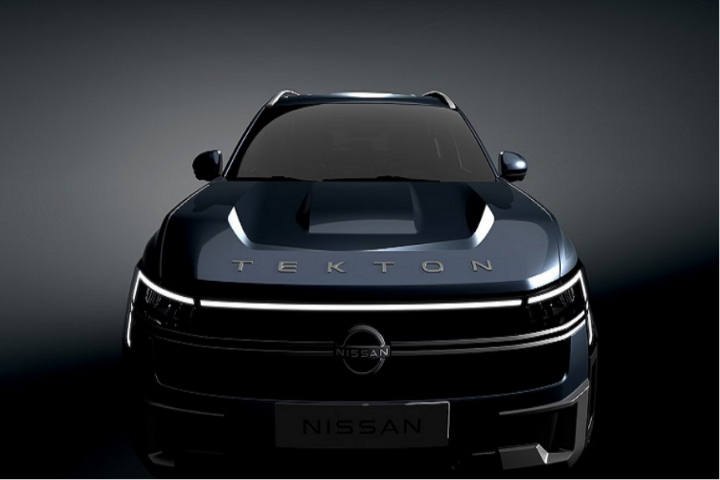 Front three-quarter view of the Nissan Tekton SUV showcasing its bold design, LED lighting, and modern styling.