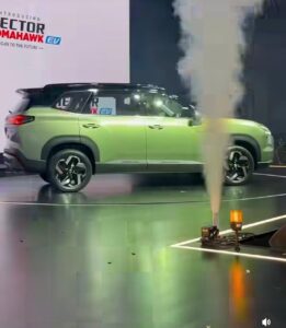 MG Hector Tomahawk EV launched in India with a claimed 517 km range and BaaS option.