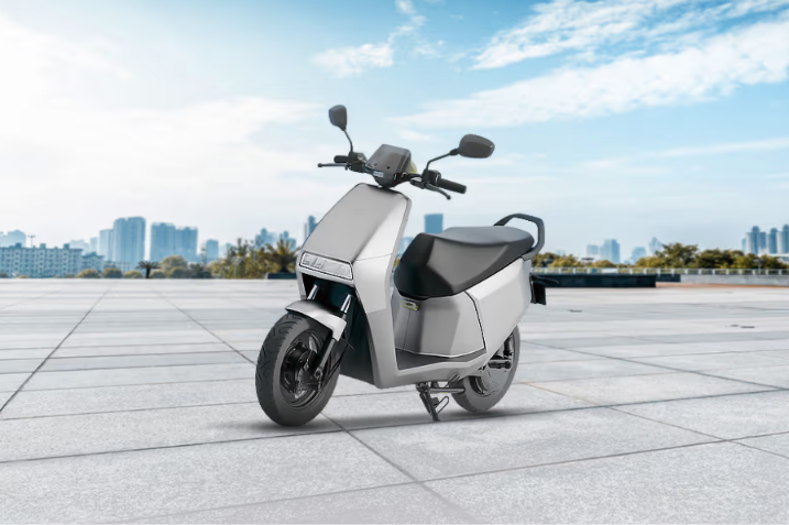 Ola S1 Z electric scooter with LFP battery and up to 301 km range
